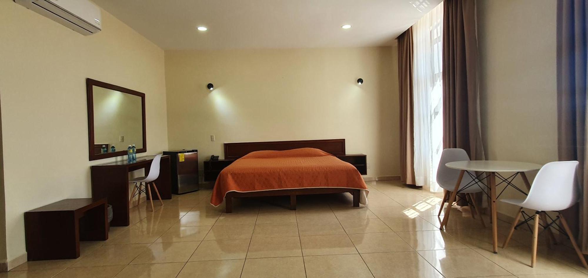 Hotel Fiesta Altena Tepatitlán de Morelos Exterior foto